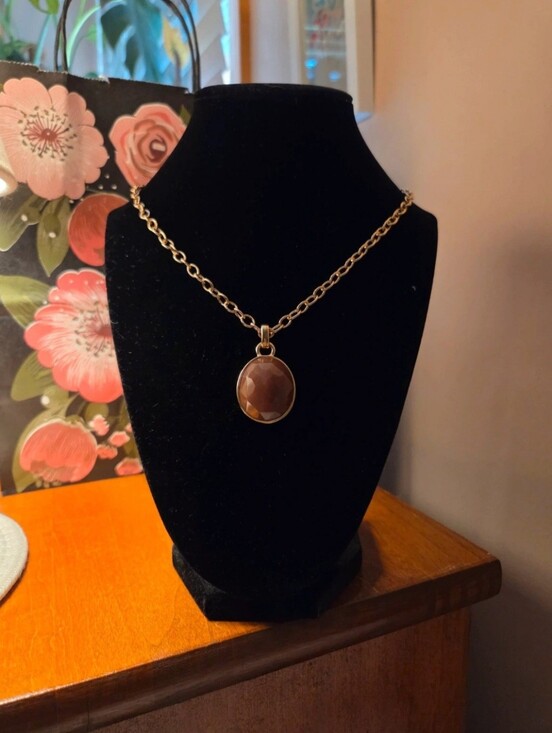 Sandra Miller Brown Jewelry - Vintage SMB Gold Tone Chain Necklace with Brown Faceted Pendant